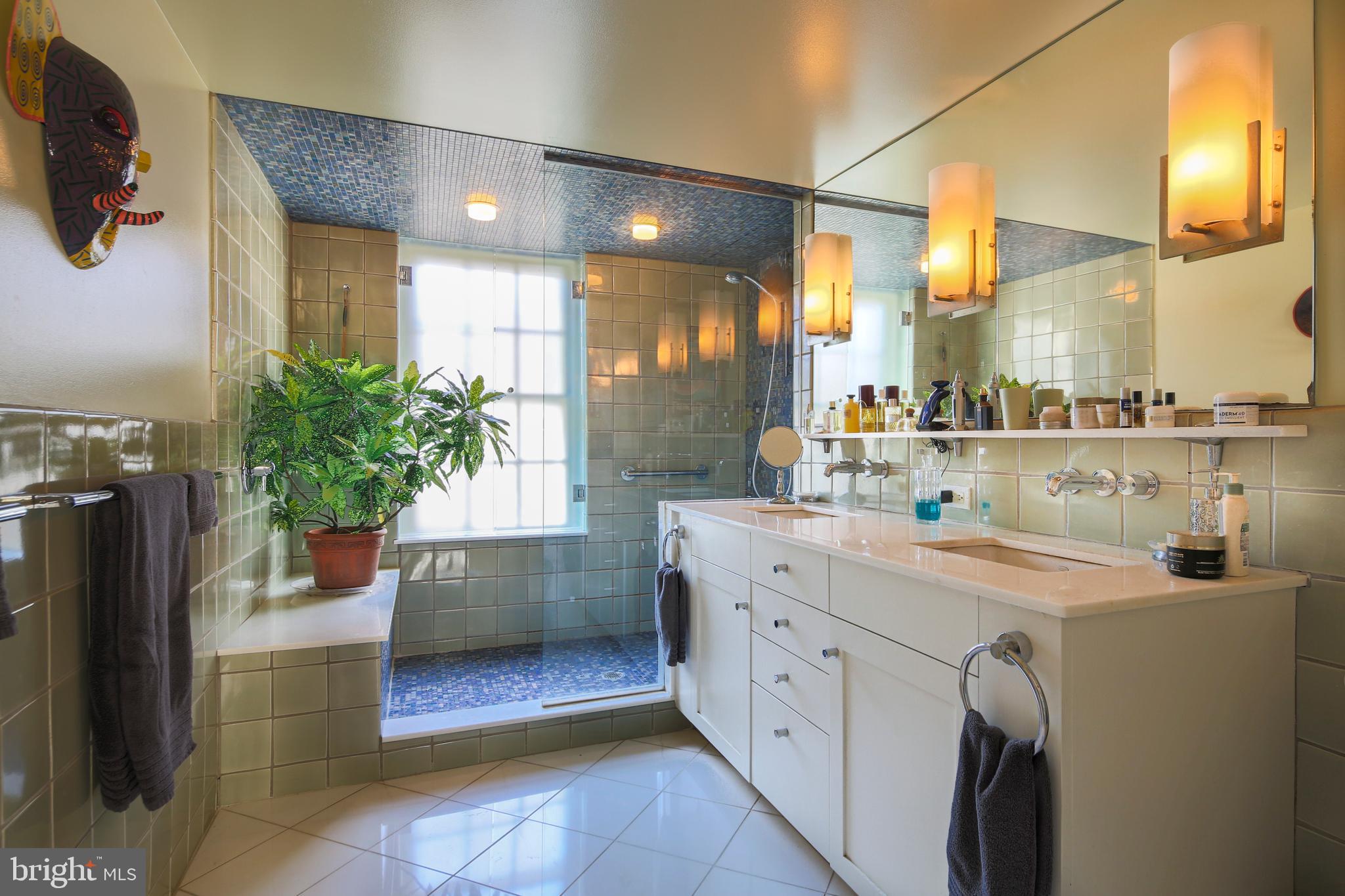 WASHINGTON SQ WEST - Residential