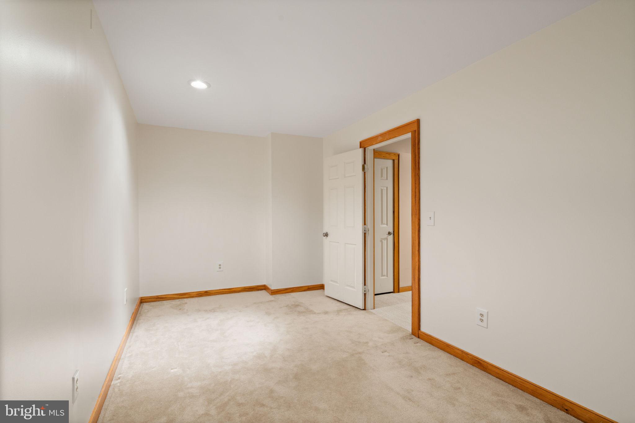 VAN DORN VILLAGE - Residential