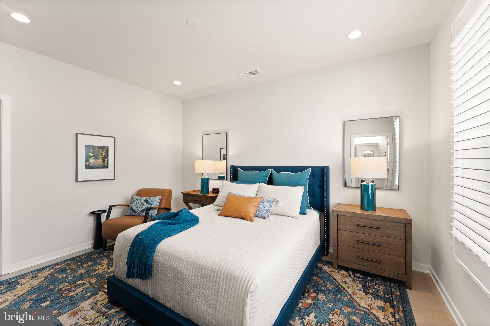 REGENCY AT BELMONT - Residential