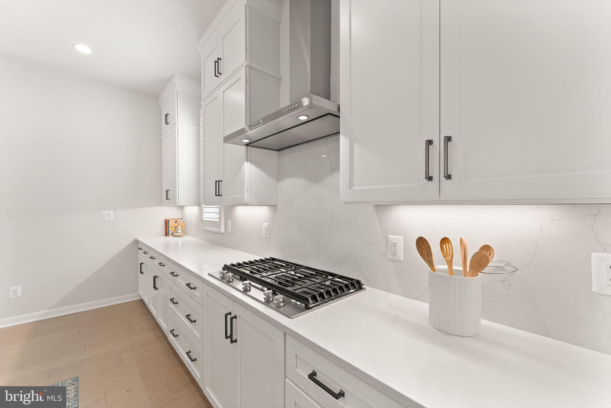 REGENCY AT BELMONT - Residential