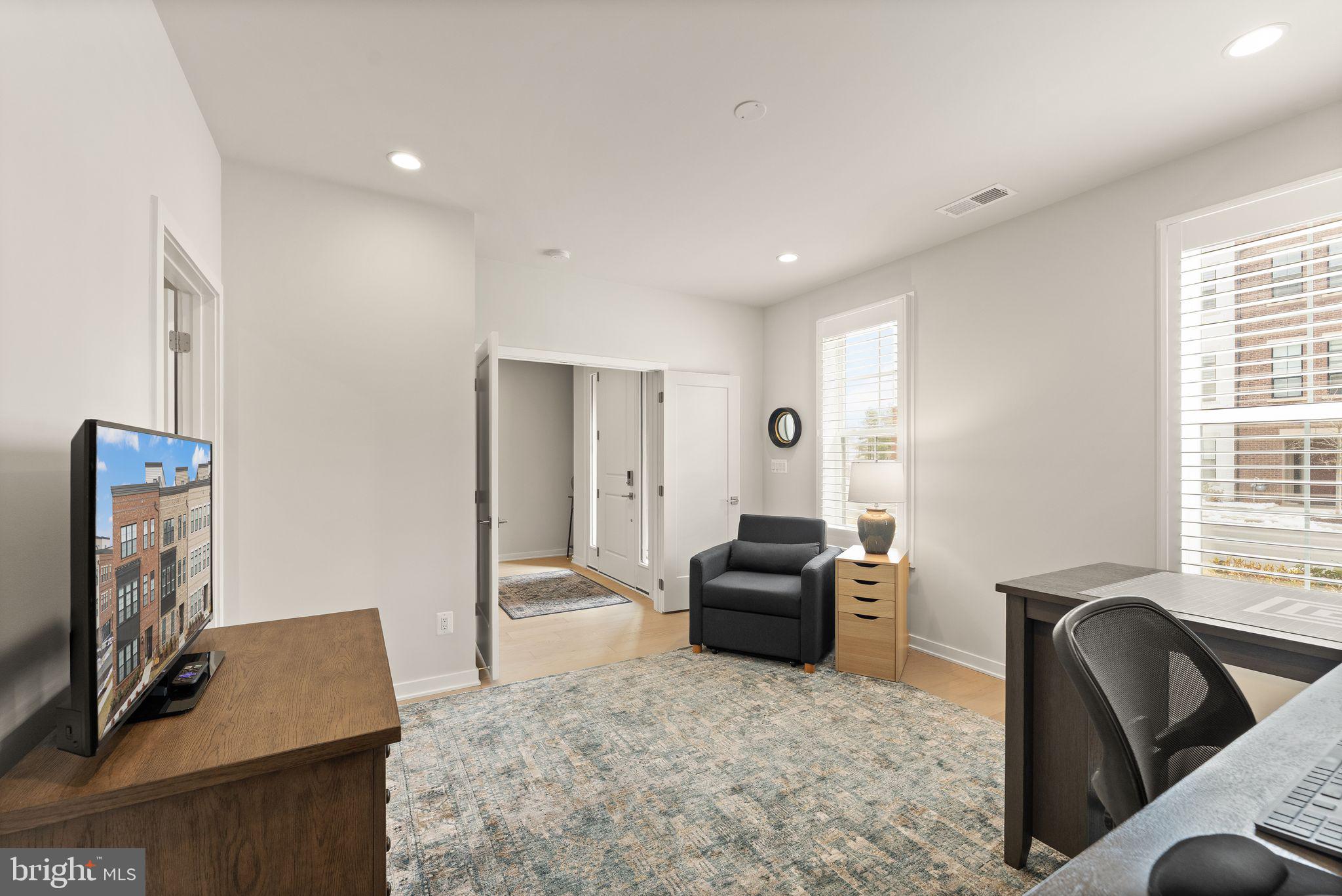 REGENCY AT BELMONT - Residential