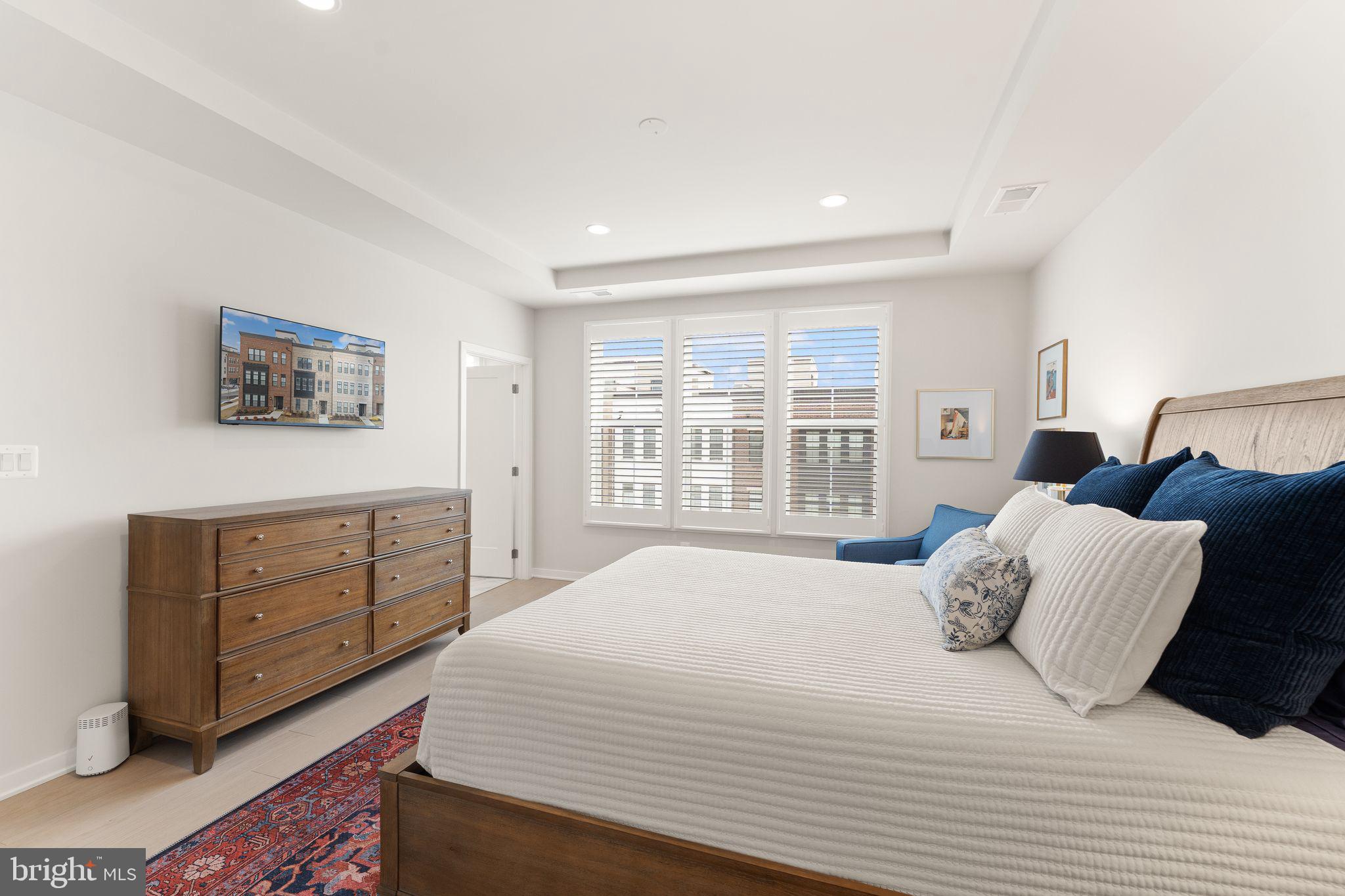 REGENCY AT BELMONT - Residential