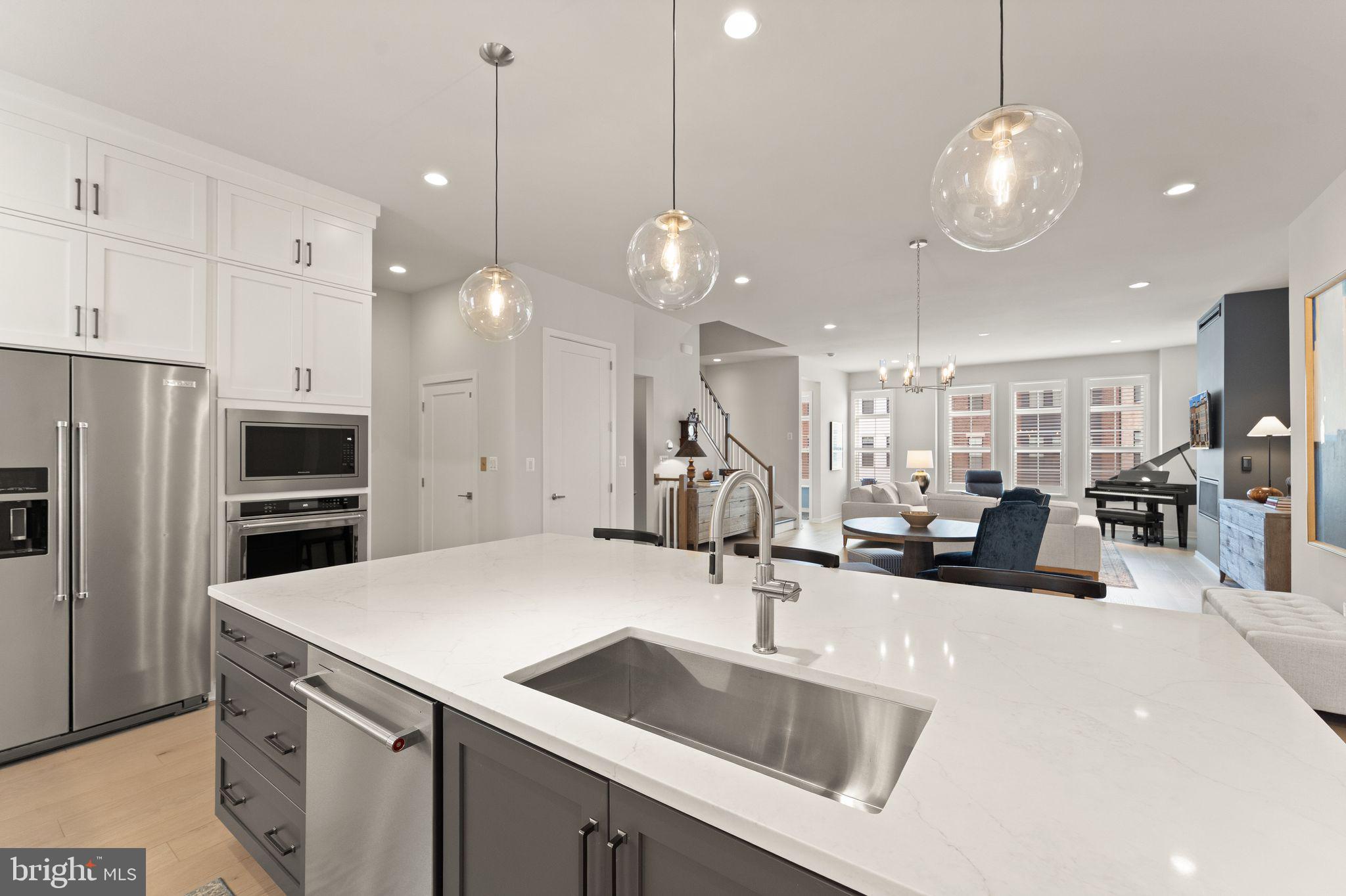 REGENCY AT BELMONT - Residential