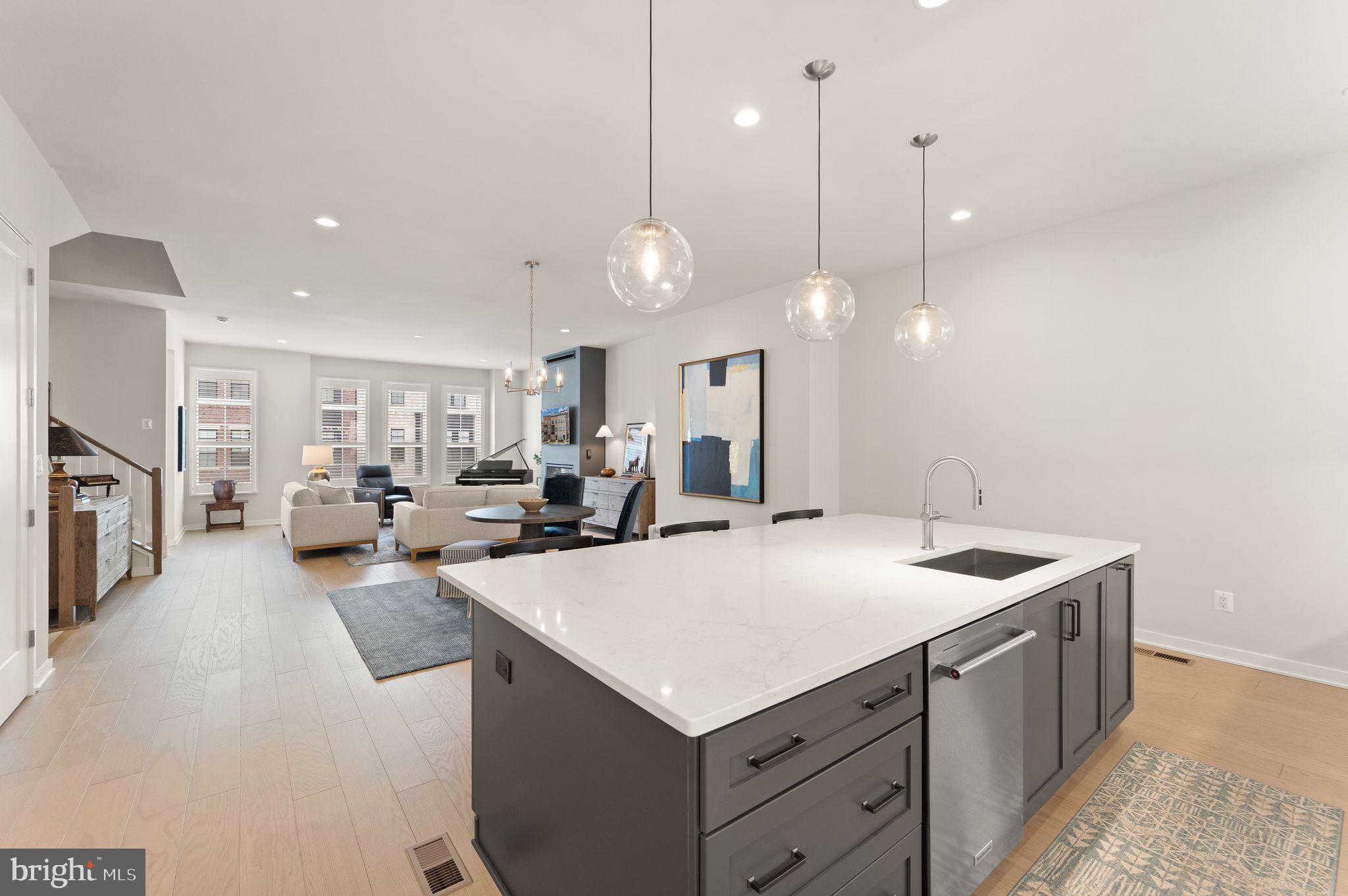 REGENCY AT BELMONT - Residential