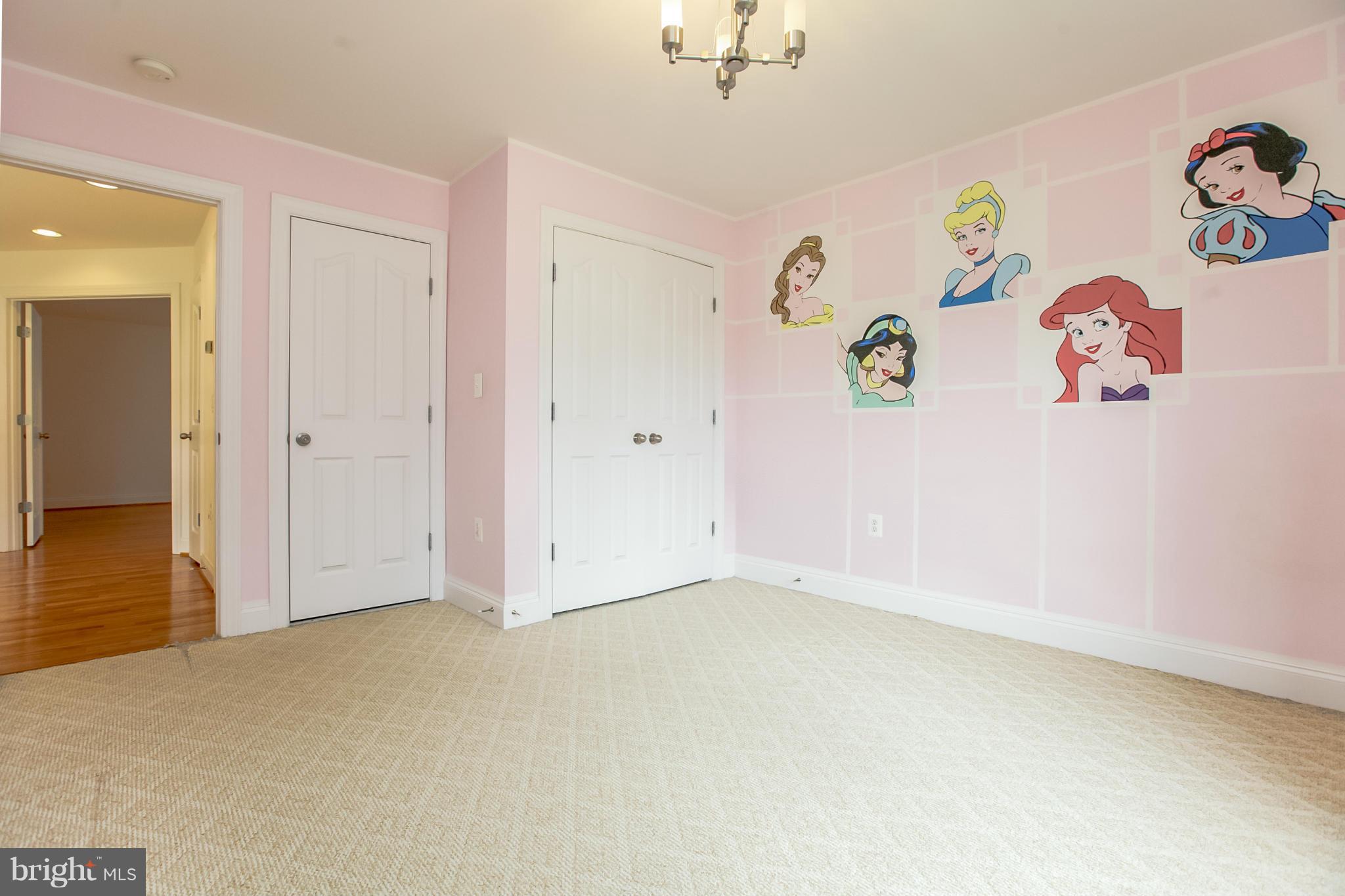 OVERLOOK FARMS - Residential