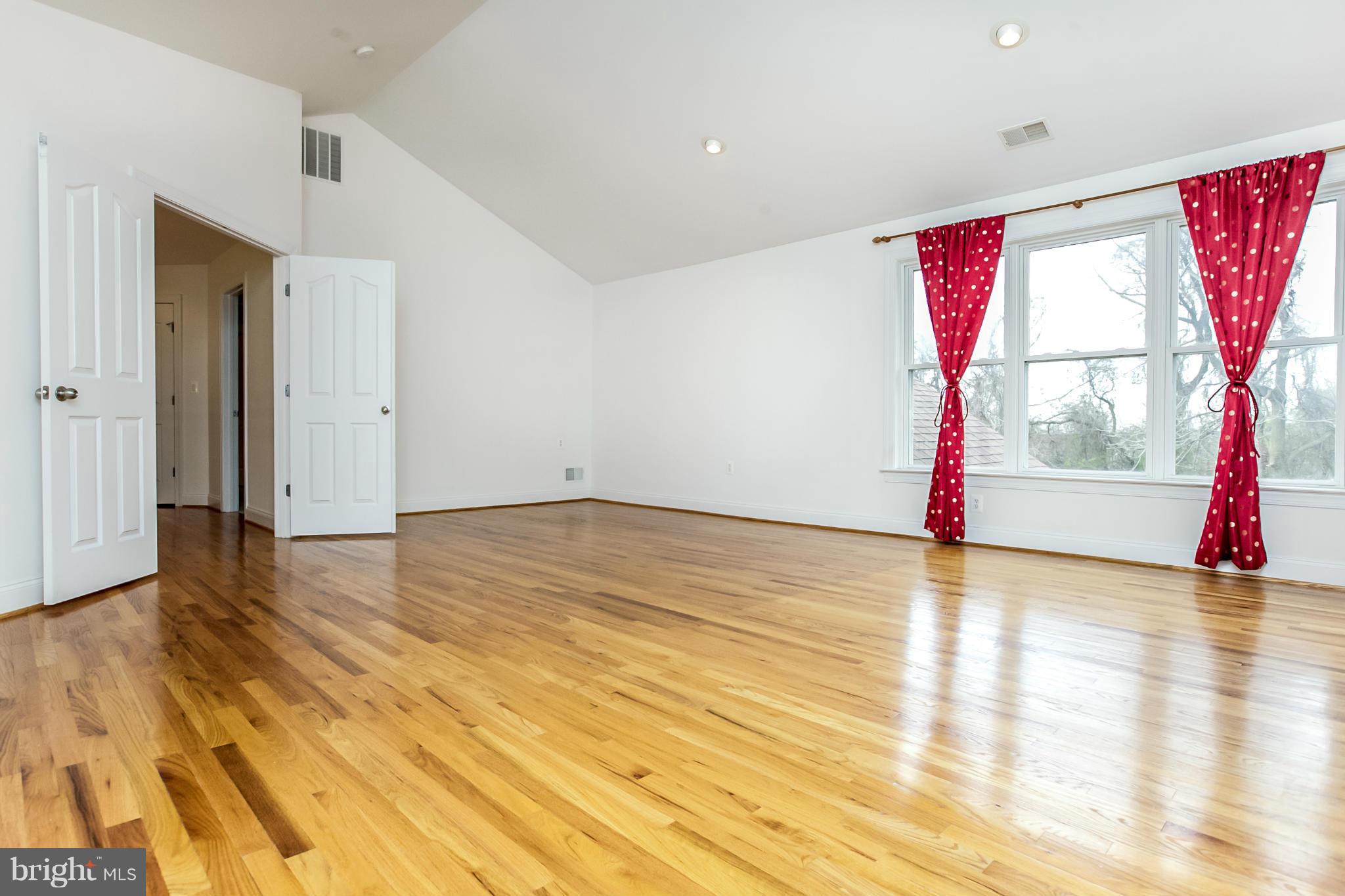 OVERLOOK FARMS - Residential