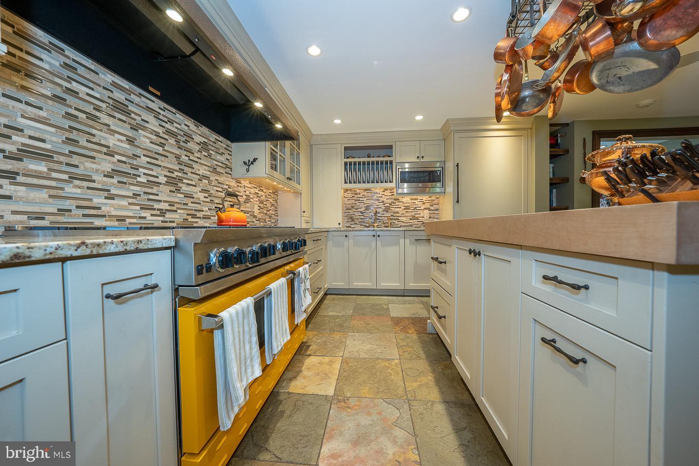 BRYN MAWR - Residential