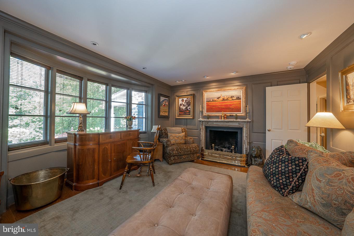 BRYN MAWR - Residential