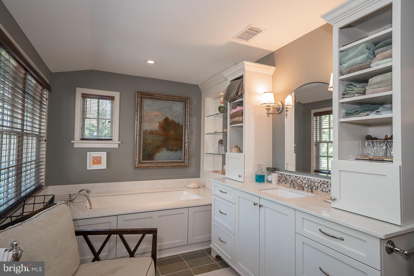 BRYN MAWR - Residential