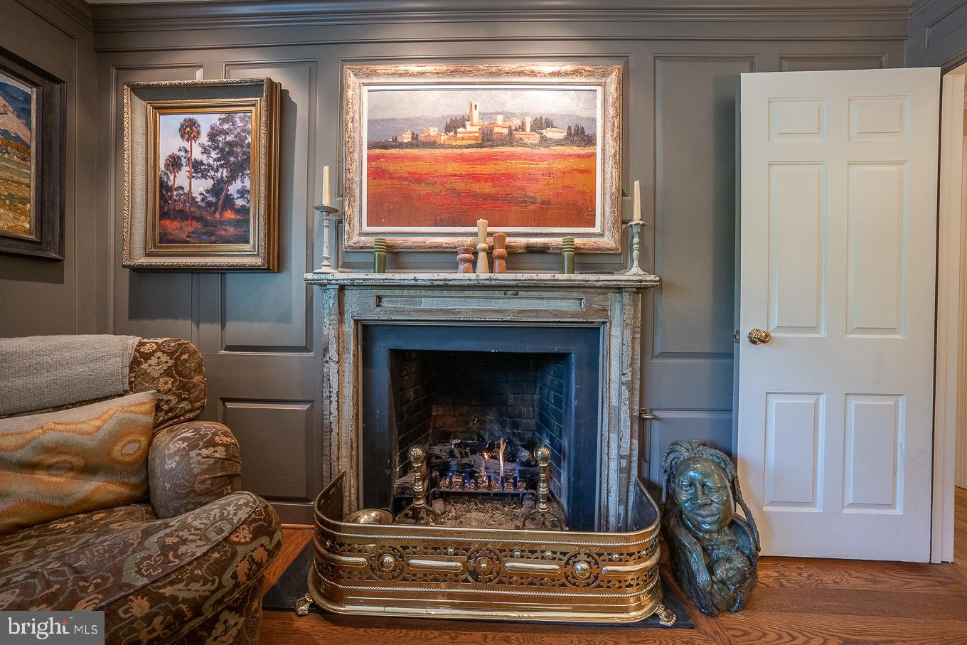 BRYN MAWR - Residential