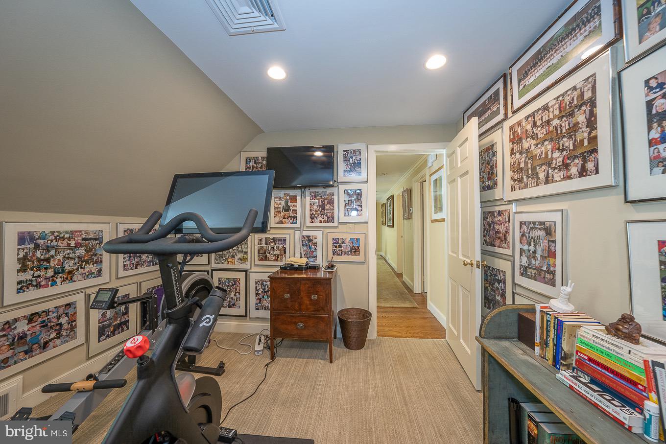 BRYN MAWR - Residential