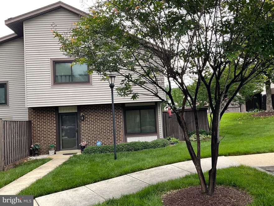 Hurry! You will fall in love with this home! Come see this spacious well kept Three bedroom 2 1/2 bath condominium this beautiful condo one of the largest in the community, recent 70K+ renovation with  updated appliances such as touchscreen refrigerator, new updated range, dishwasher, cabinets, countertops, washing machine and dryer. Kitchen, Living and dining room floors also recently replaced.. and It’s an end unit too. Relax on patio and storage area right off dining area. You will love living in this beautiful serene community.