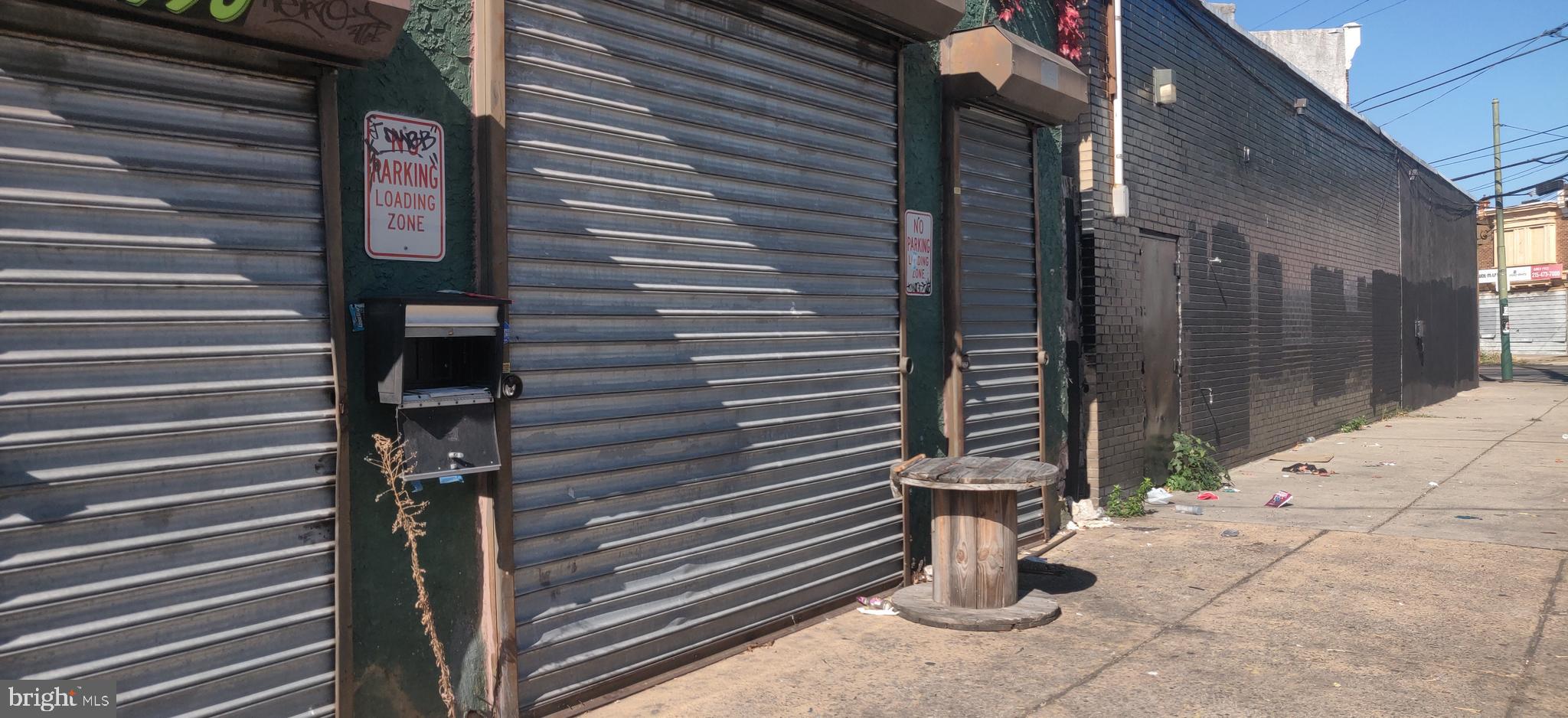 PHILADELPHIA (WEST) - Commercial Sale