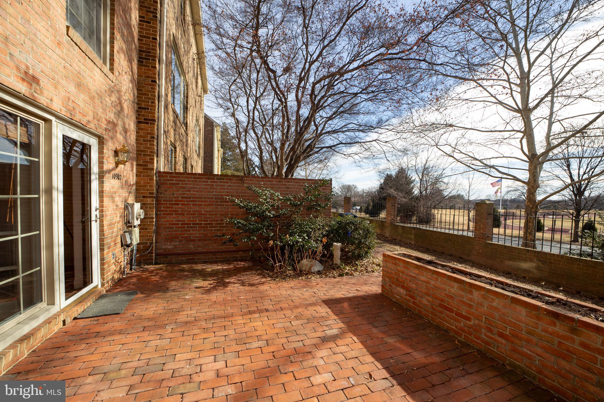 CREST OF WICKFORD - Residential