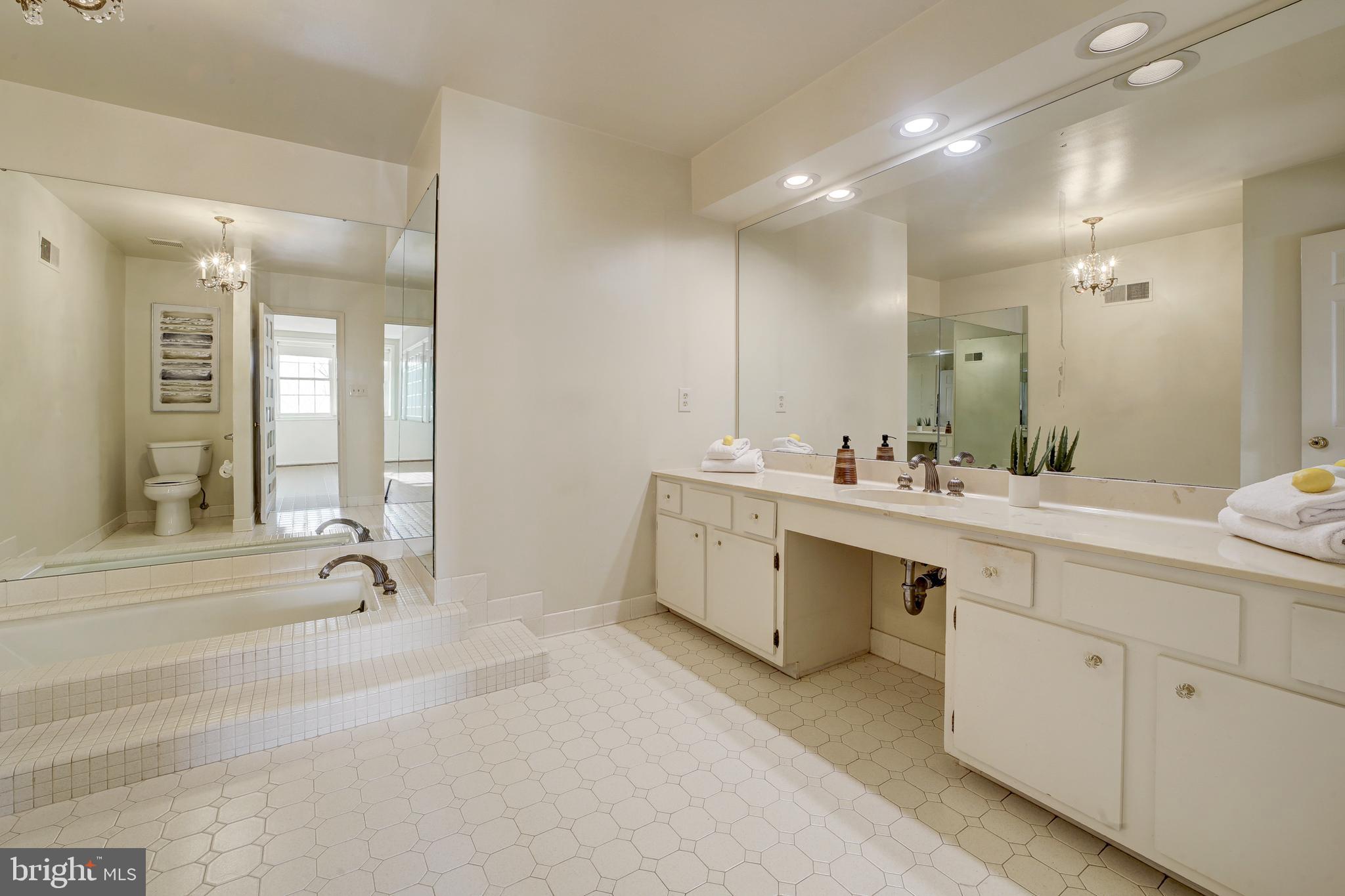 CREST OF WICKFORD - Residential