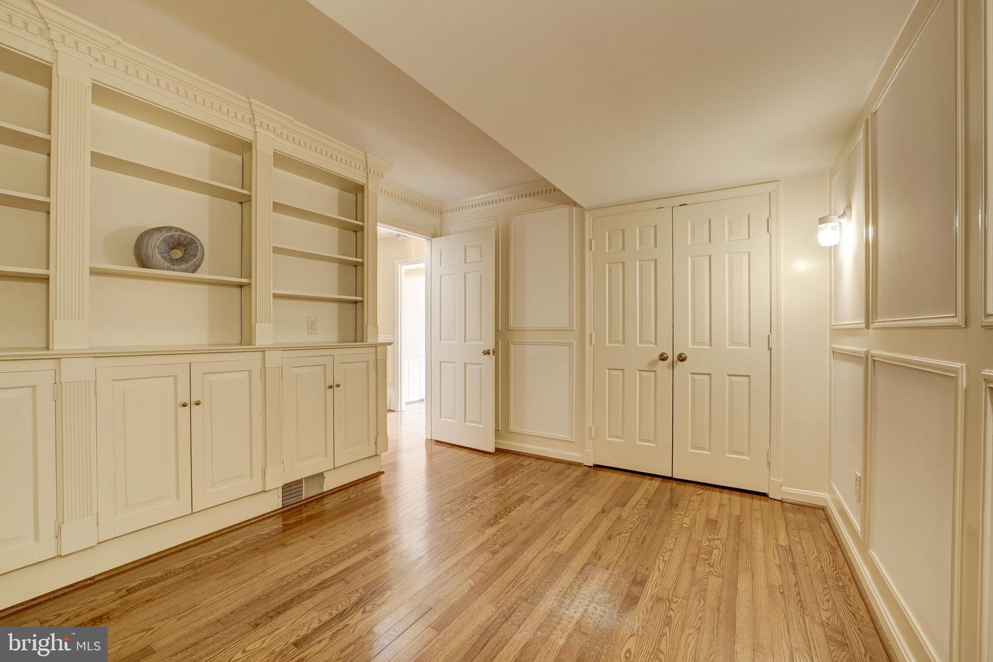 CREST OF WICKFORD - Residential