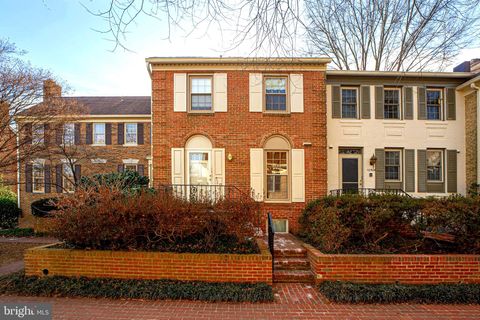 10902 WICKSHIRE WAY F ROCKVILLE MD 20852