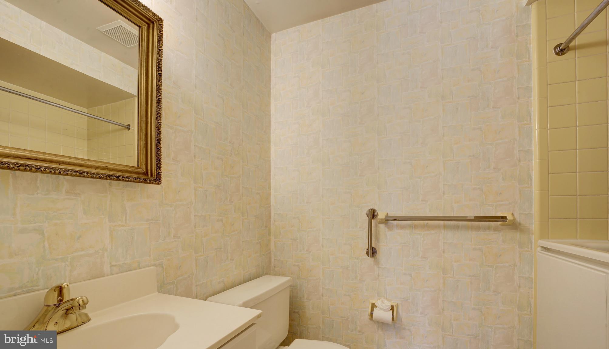 CREST OF WICKFORD - Residential