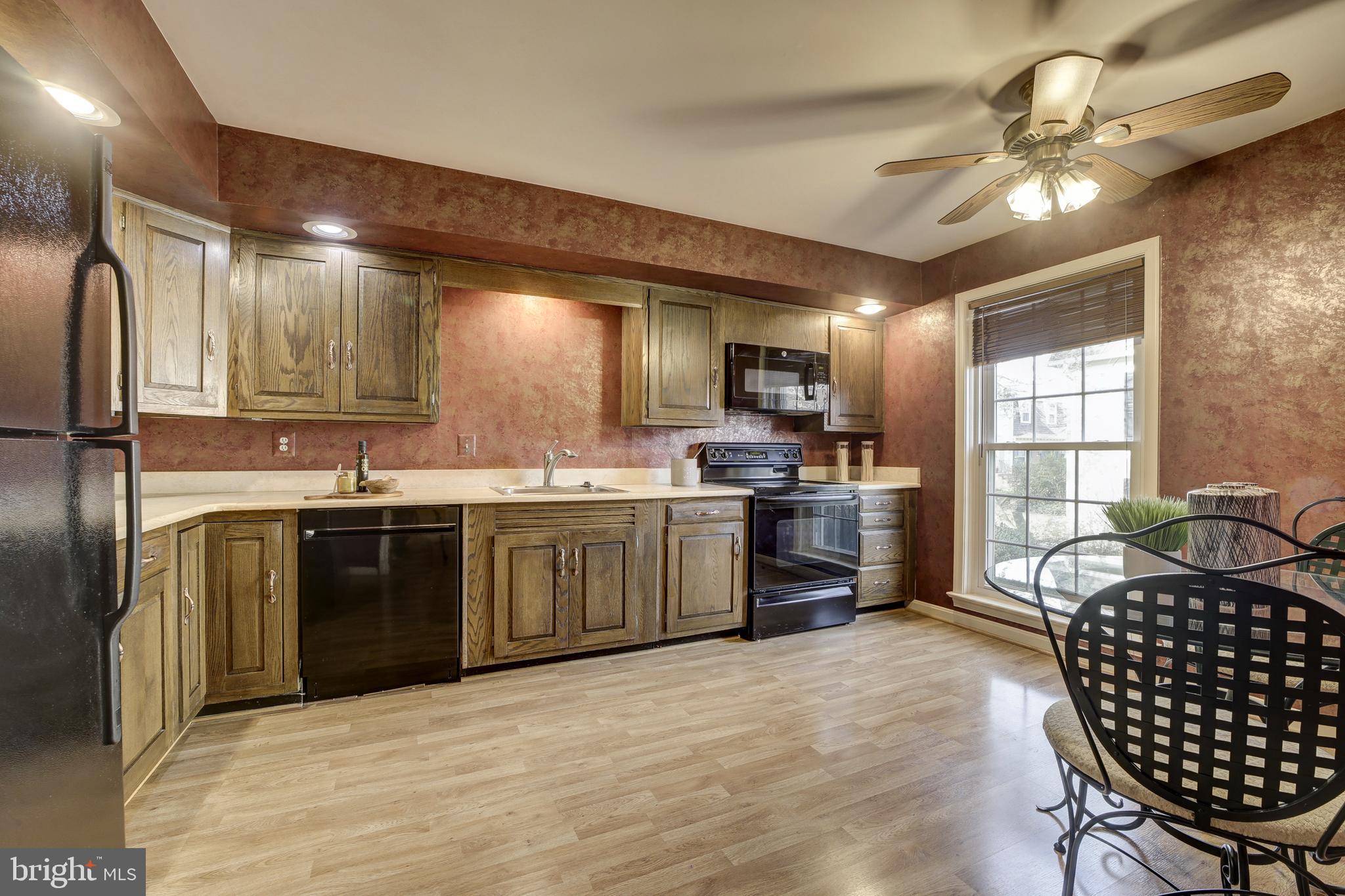 CREST OF WICKFORD - Residential