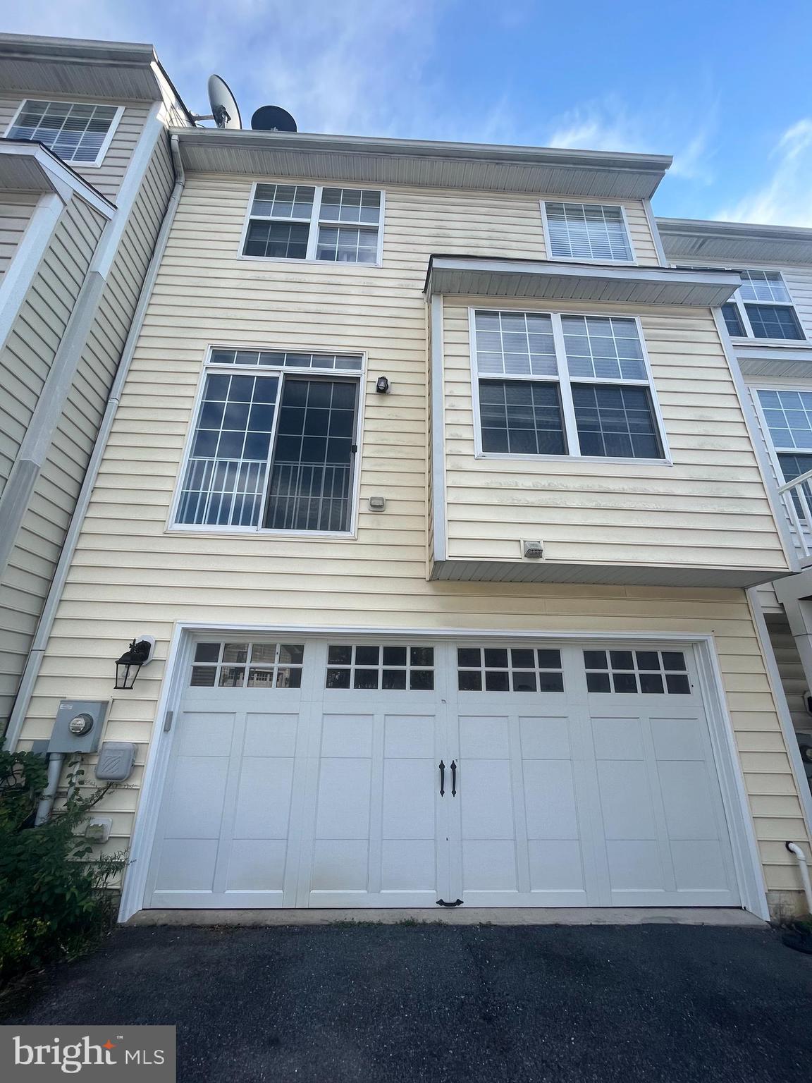 BRINKLEY MANOR - Residential Lease