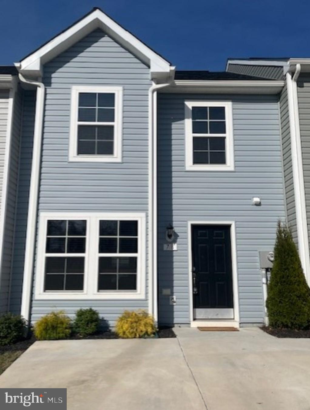 ARCHERS ROCK - Residential Lease