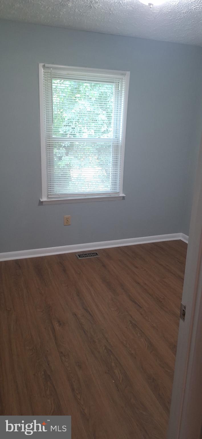 HILLCREST TOWNE - Residential