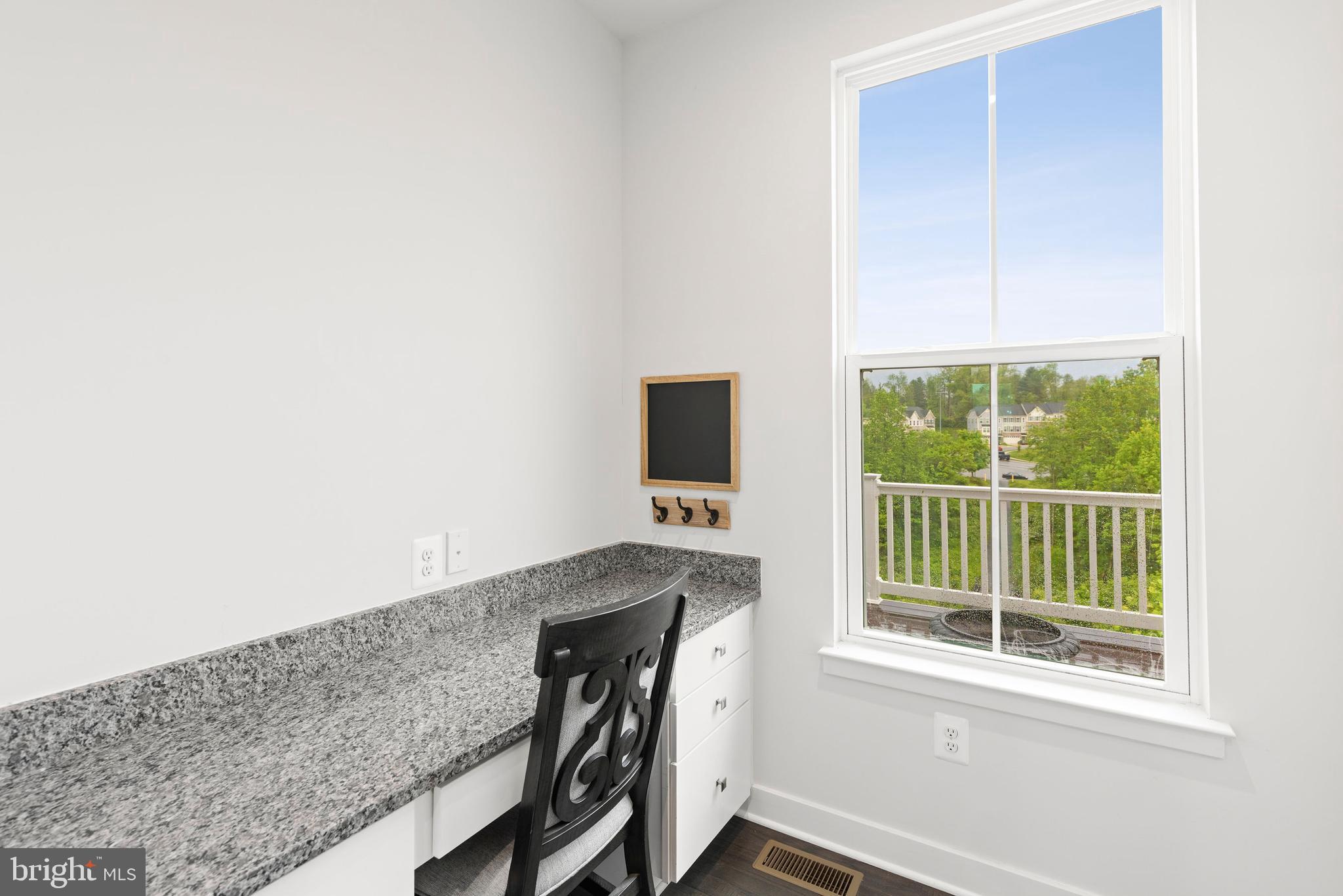 MAGNESS MILL - Residential