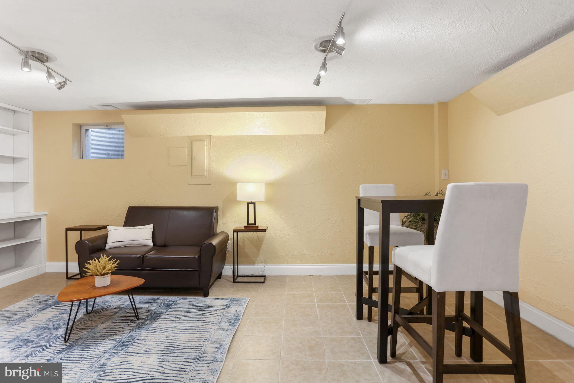 DEEPWOOD - Residential