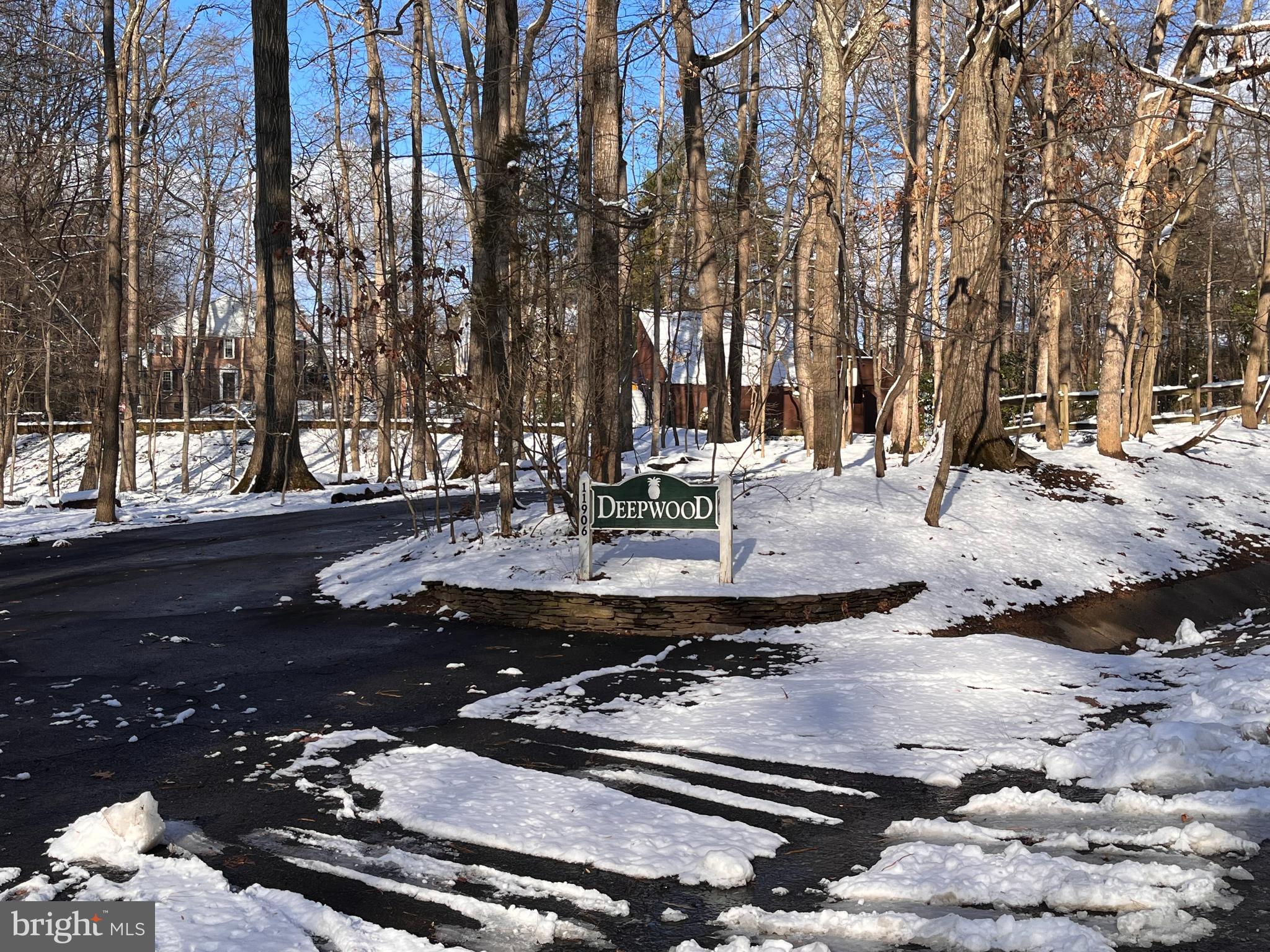 DEEPWOOD - Residential