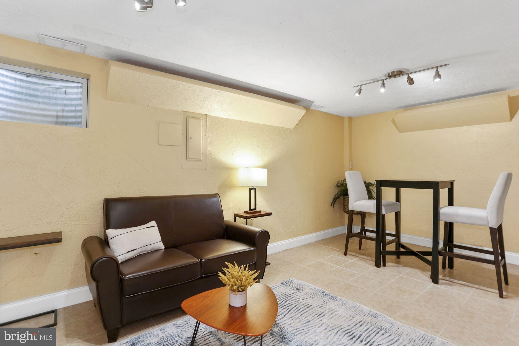 DEEPWOOD - Residential