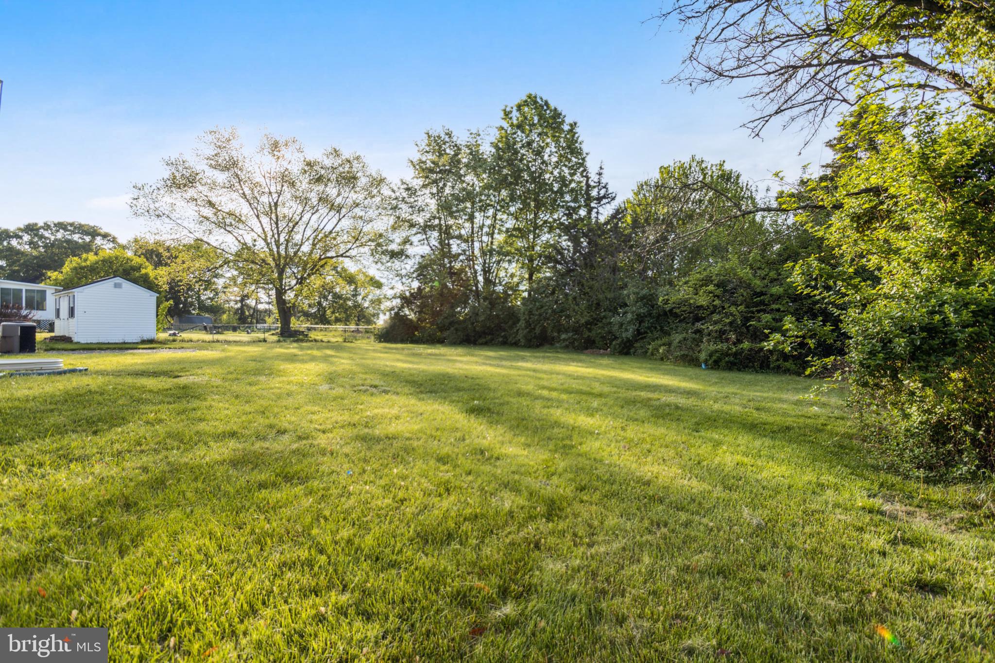 THOMSON ESTATES - Residential Lease