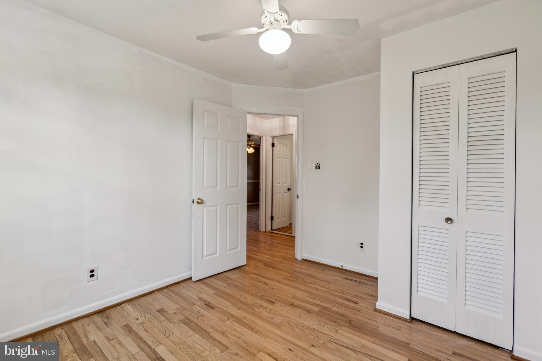 THOMSON ESTATES - Residential Lease