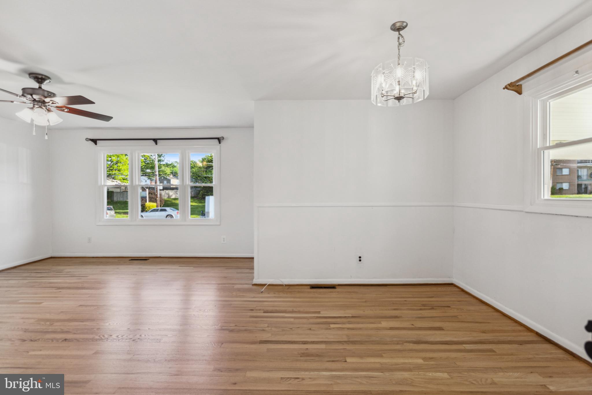 THOMSON ESTATES - Residential Lease