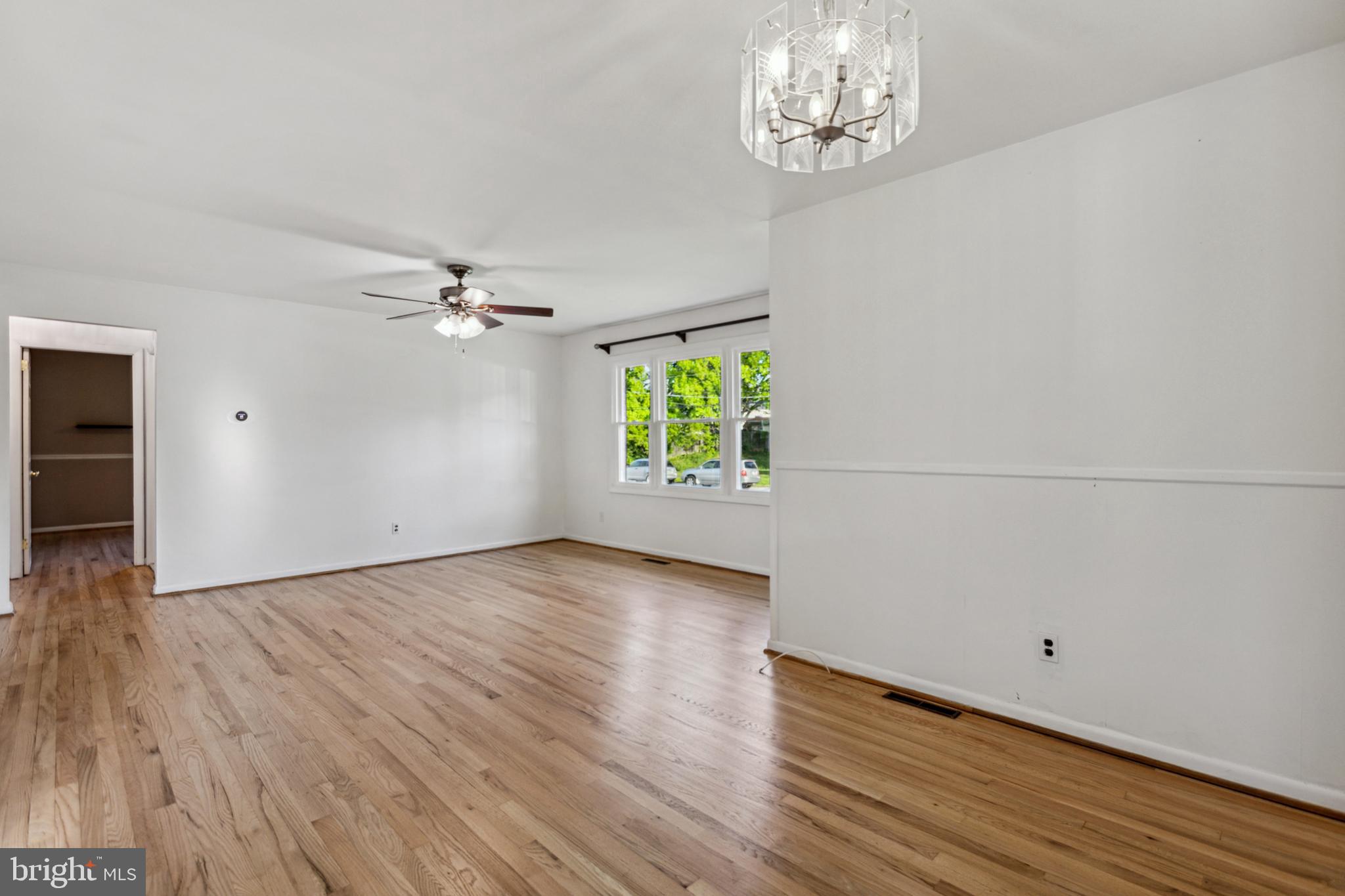 THOMSON ESTATES - Residential Lease