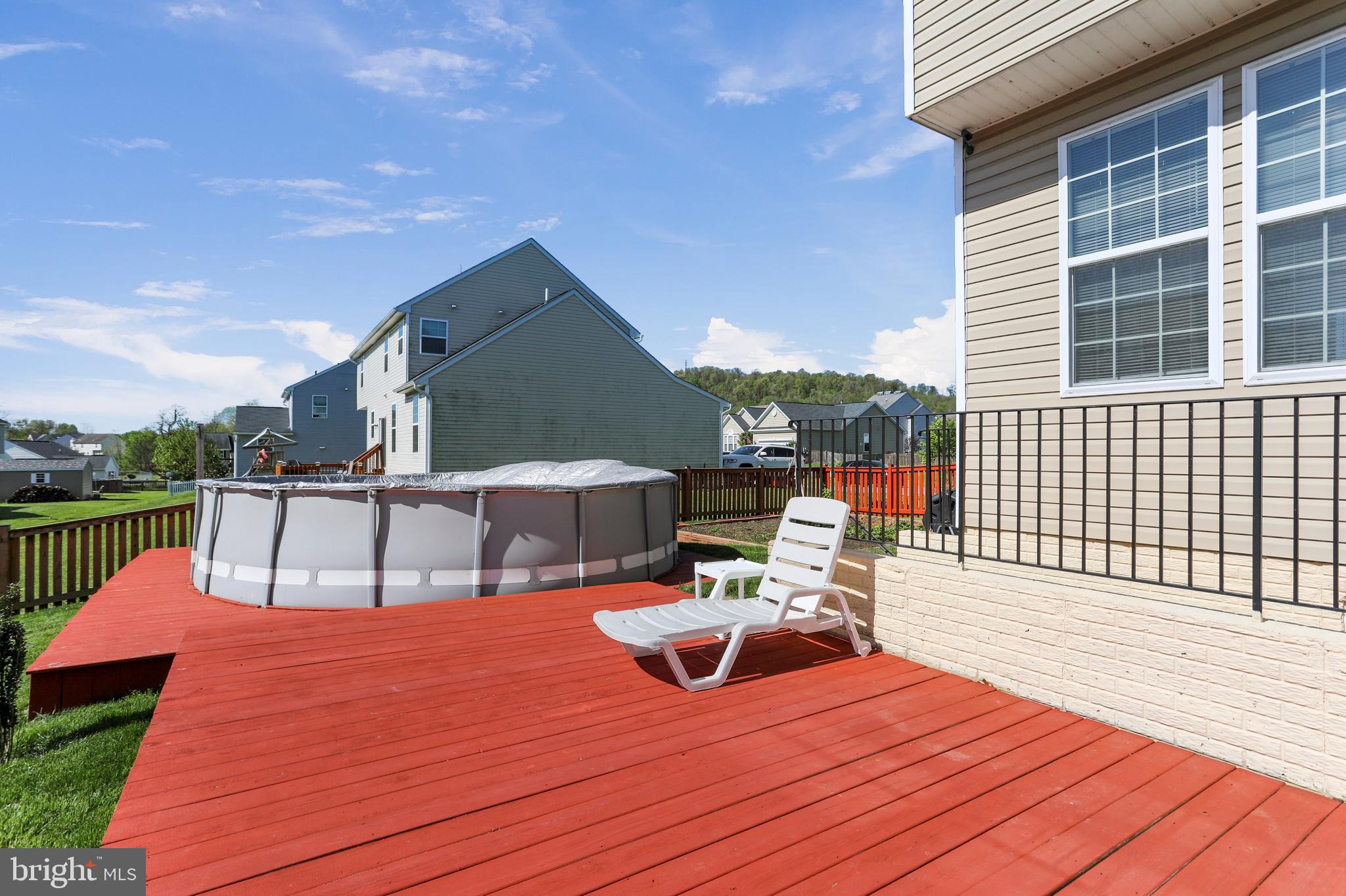 STONEBROOK VILLAGE - Residential