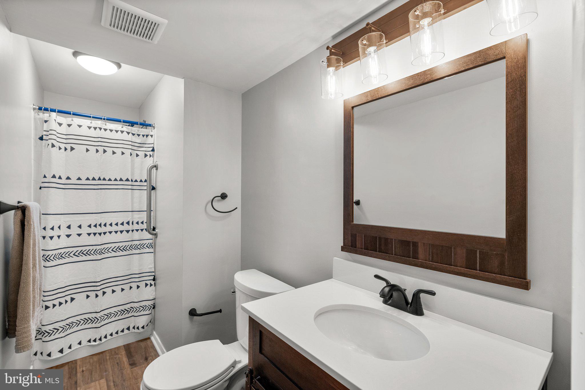 VILLAGE OF HICKORY RIDGE - Residential