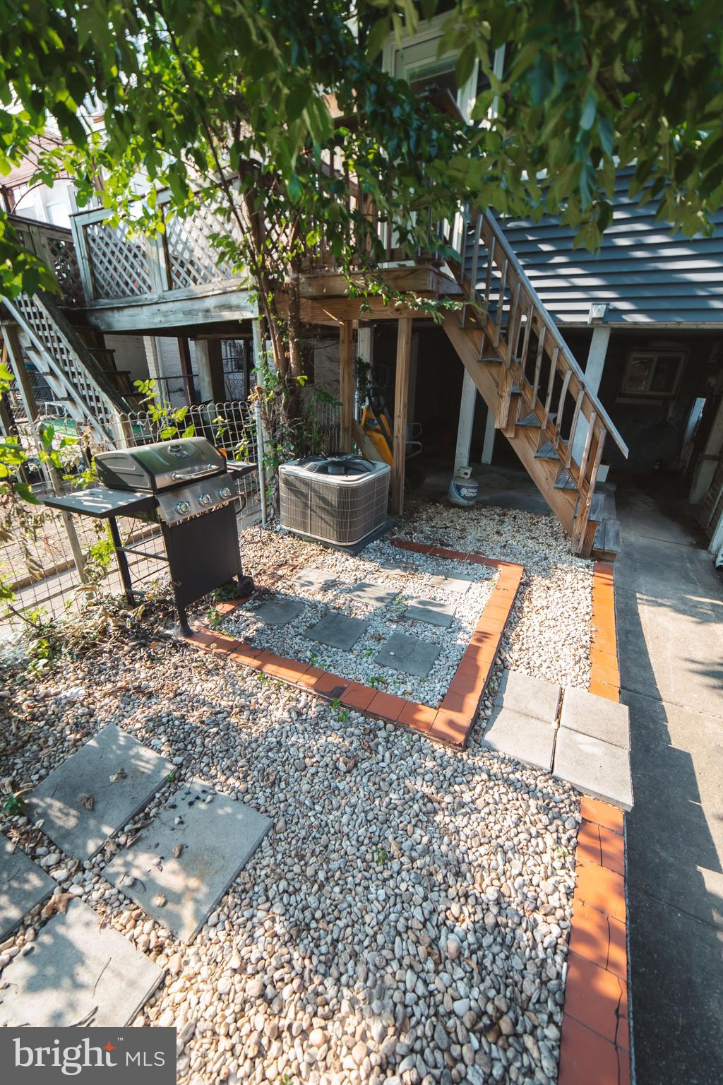 WAVERLY - Residential