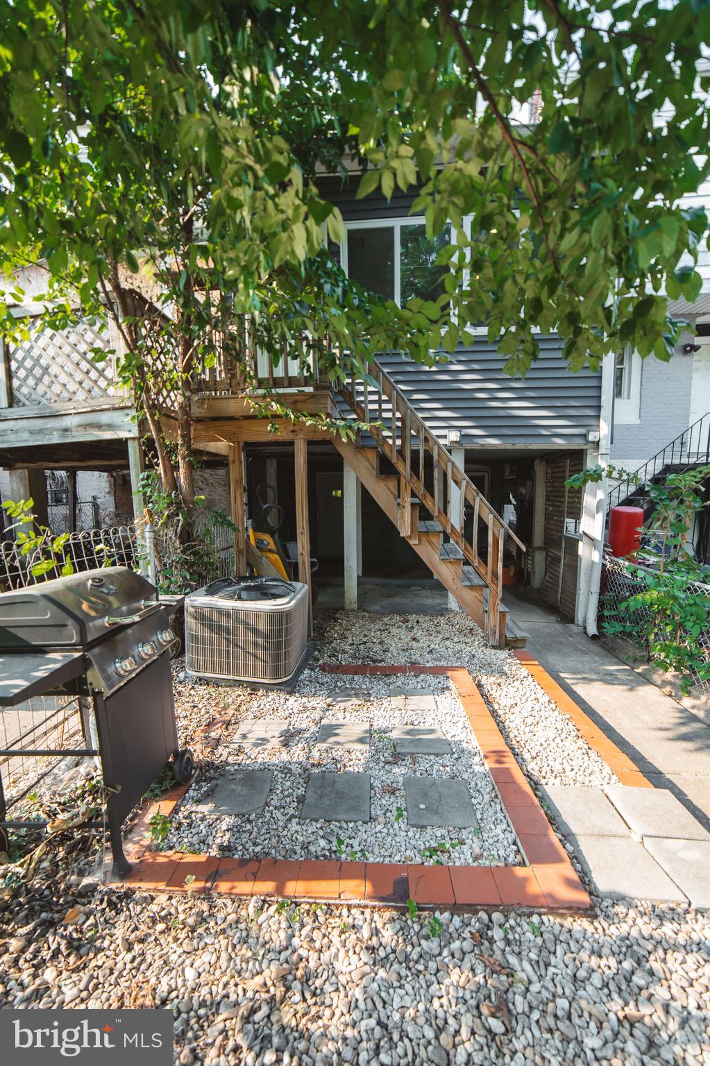 WAVERLY - Residential