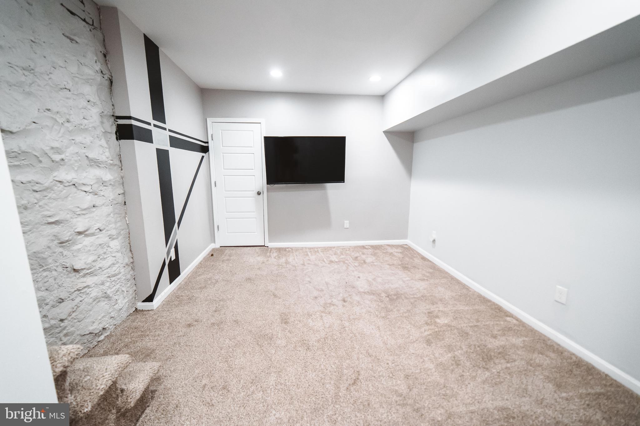 WAVERLY - Residential