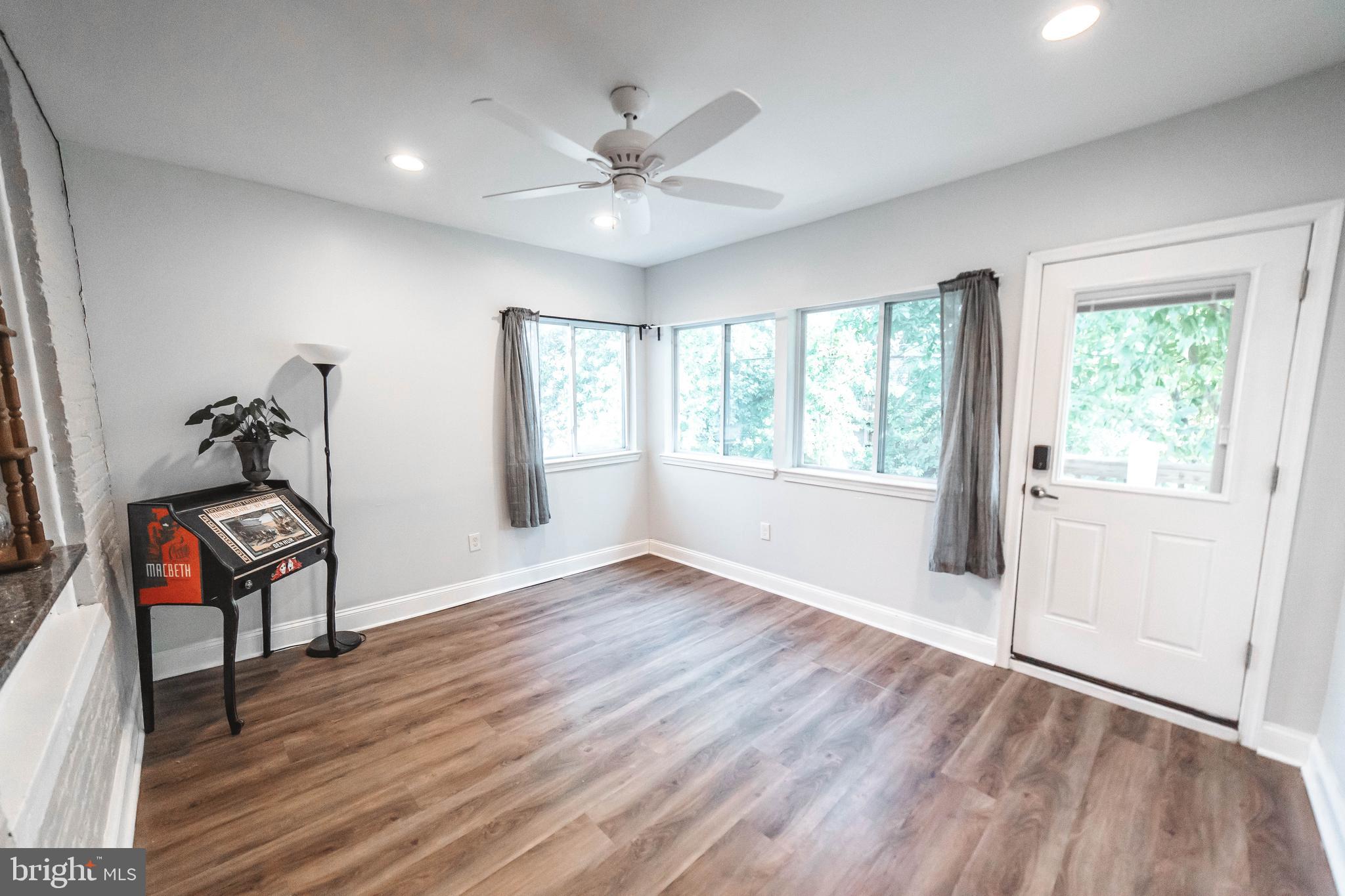 WAVERLY - Residential