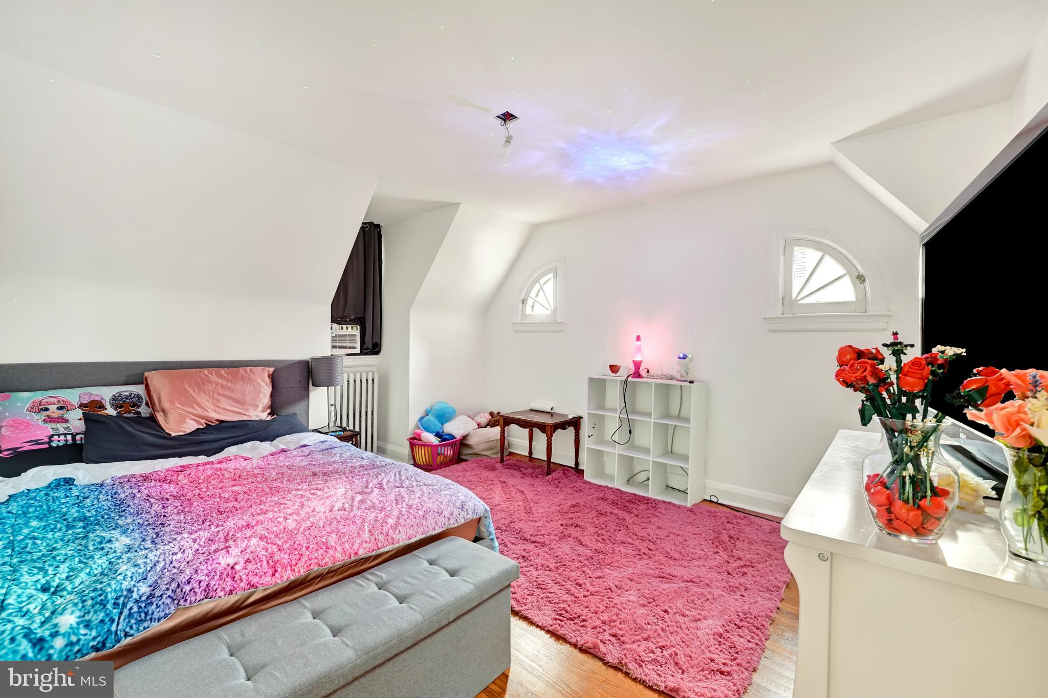 PARKVILLE - Residential