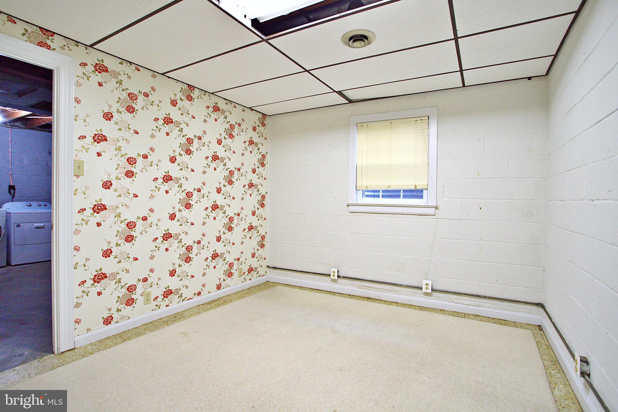 LEE RIDGE - Residential Lease