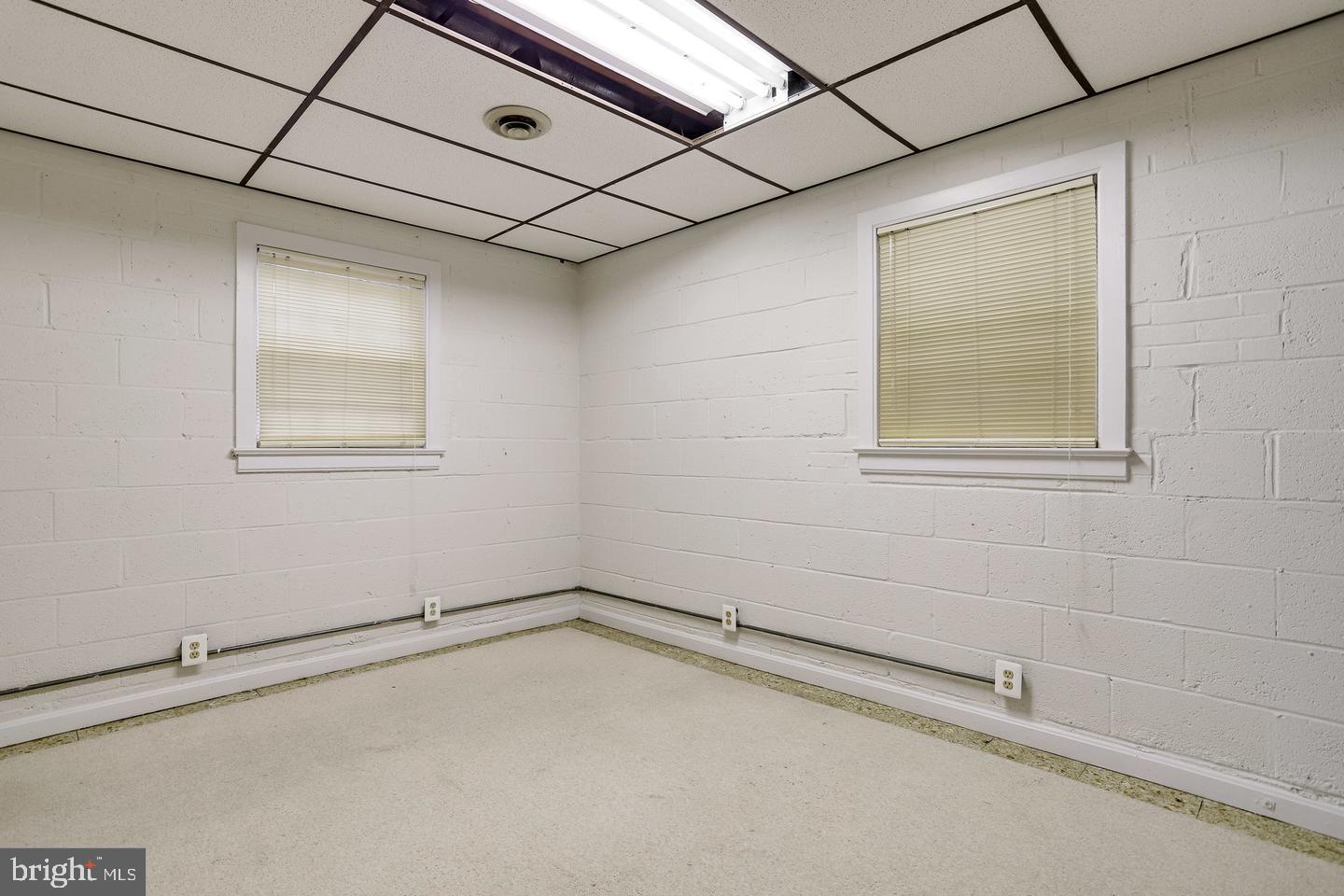 LEE RIDGE - Residential Lease