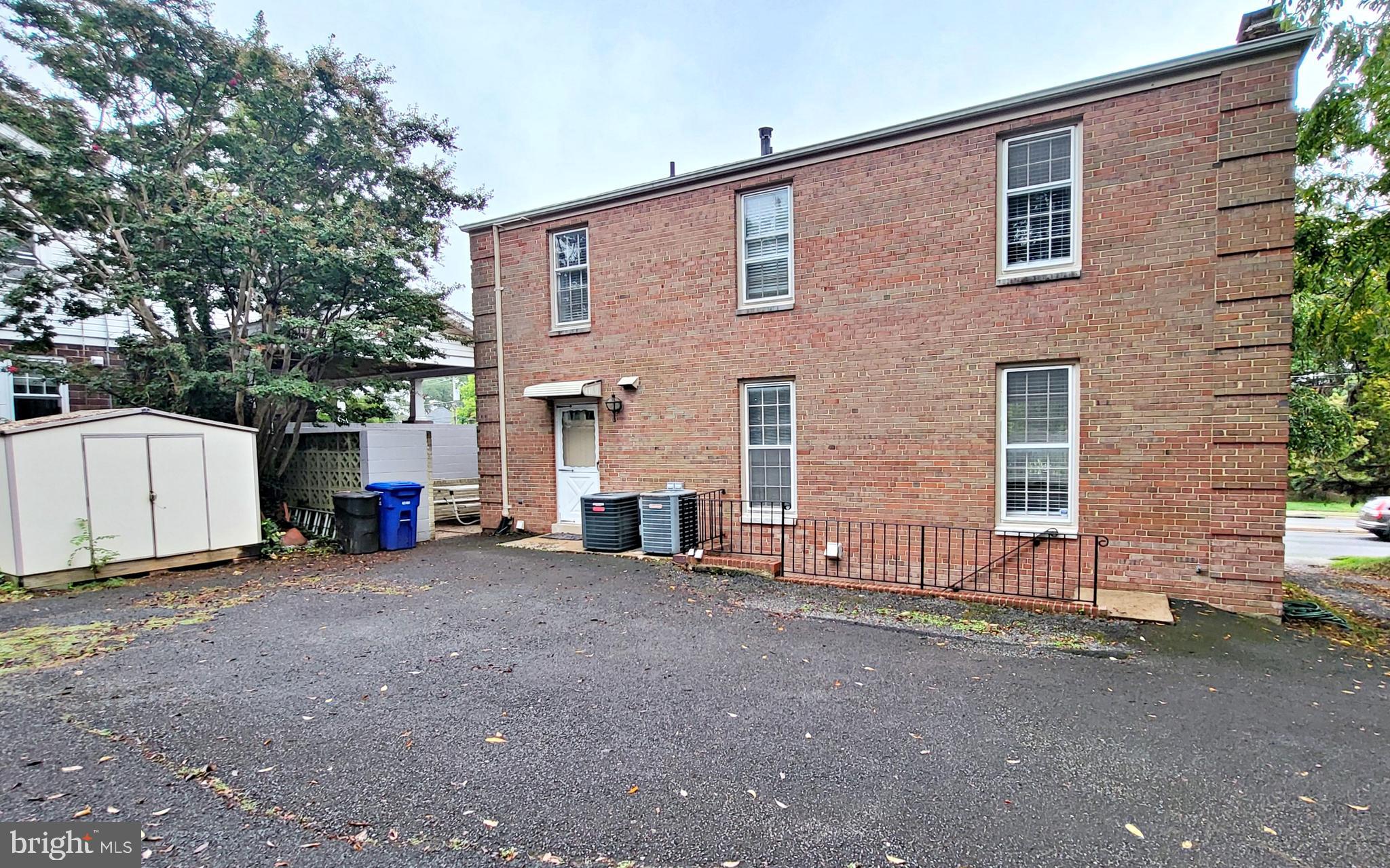 LEE RIDGE - Residential Lease