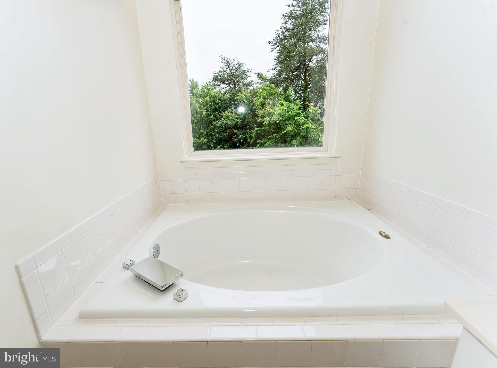 BRYARTON - Residential