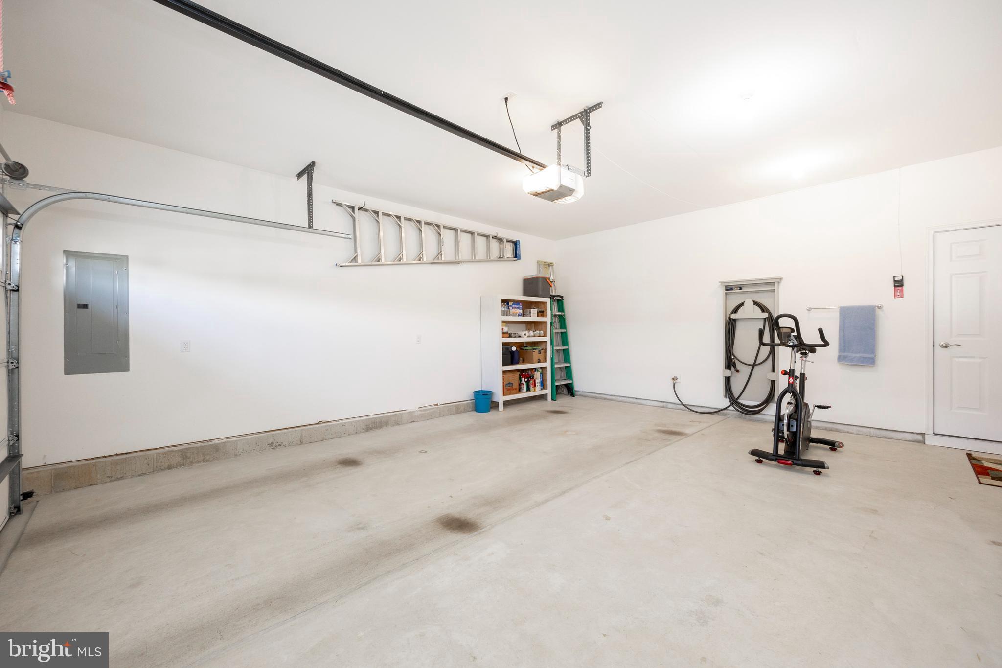 TRADITIONS OF AMERICA AT WEST BRANDYWINE - Residential