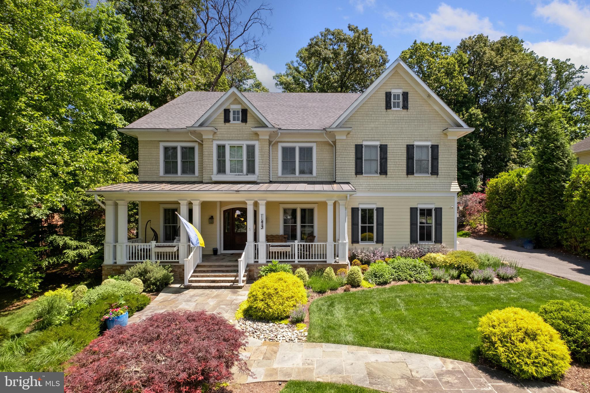 LUXMANOR - Residential