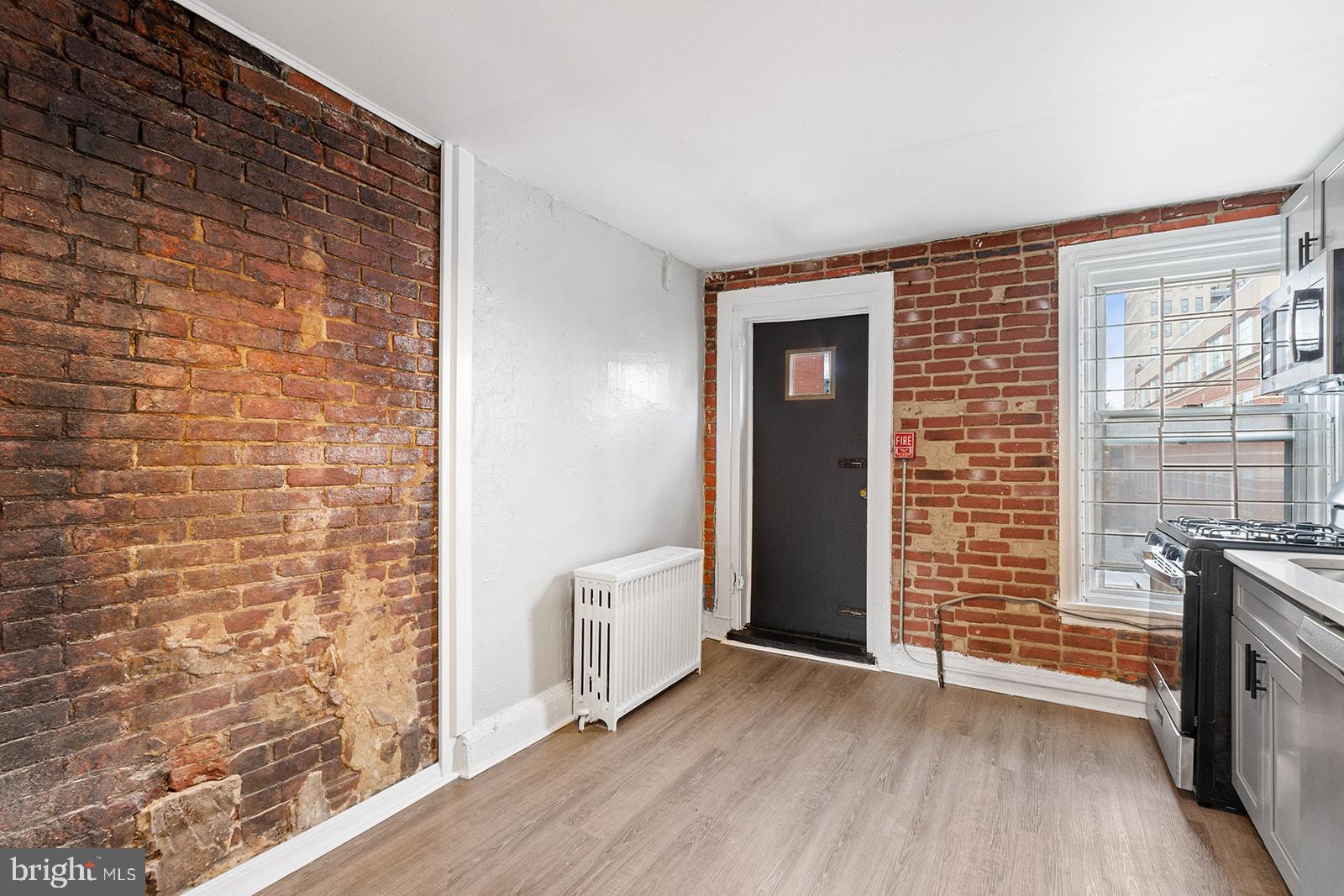 WASHINGTON SQ - Residential Lease