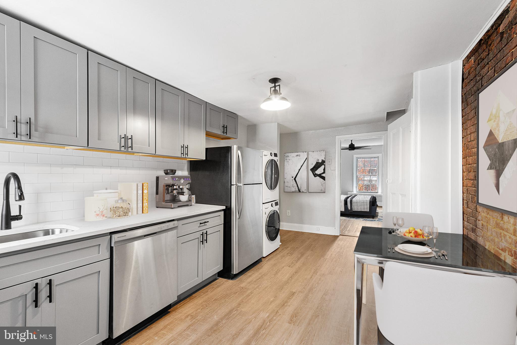 WASHINGTON SQ - Residential Lease