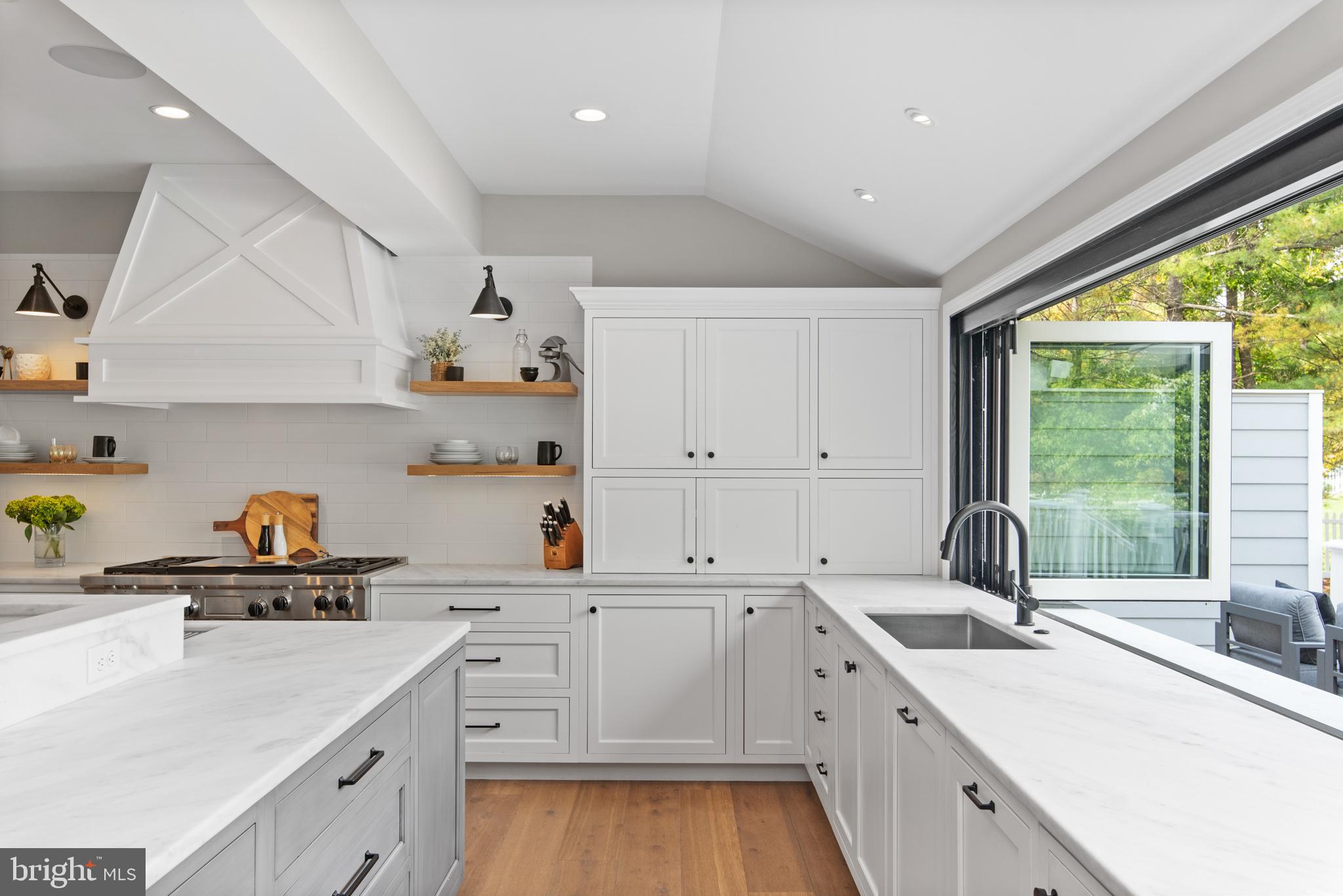 FISHING CREEK FARM - Residential